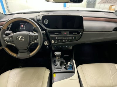 2025 Lexus ES ES 300h Ultra Luxury