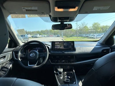2024 Nissan Rogue SL