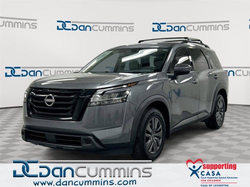 2022 Nissan Pathfinder SV