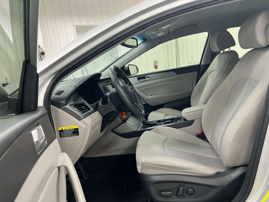 2015 Hyundai Sonata 2.4L SE