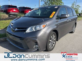 2020 Toyota Sienna XLE