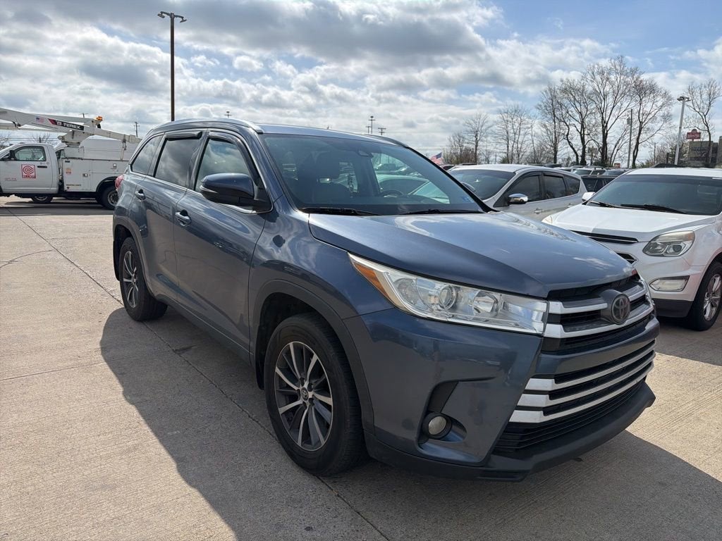 2018 Toyota Highlander SE