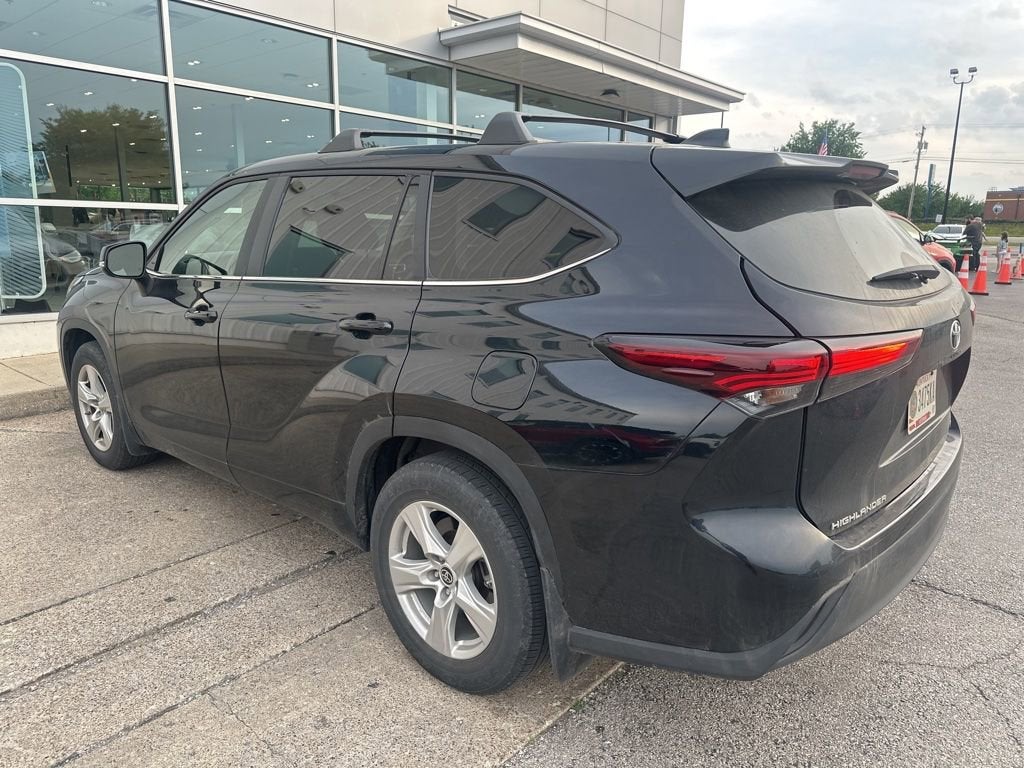 2024 Toyota Highlander LE