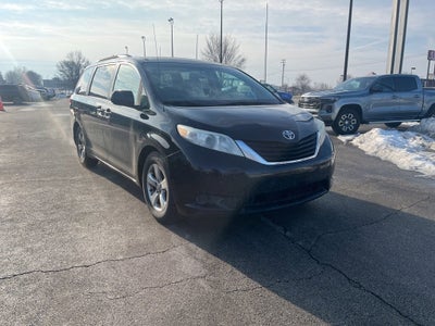 2011 Toyota Sienna LE AAS