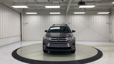 2019 Toyota Highlander SE