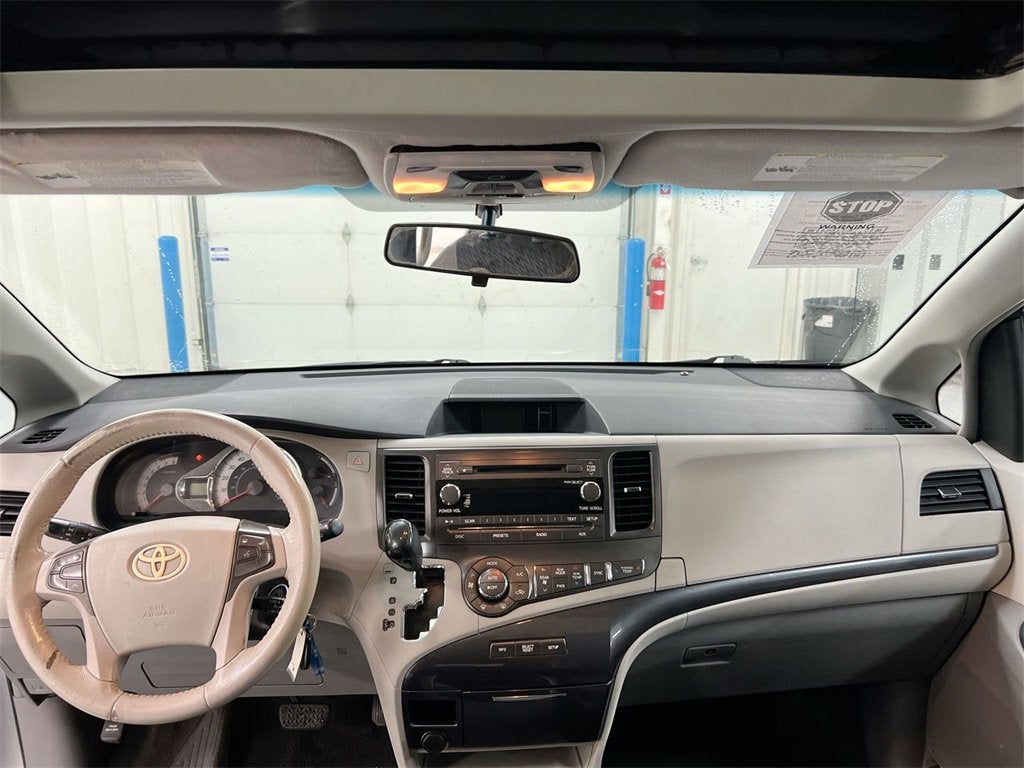 2011 Toyota Sienna SE