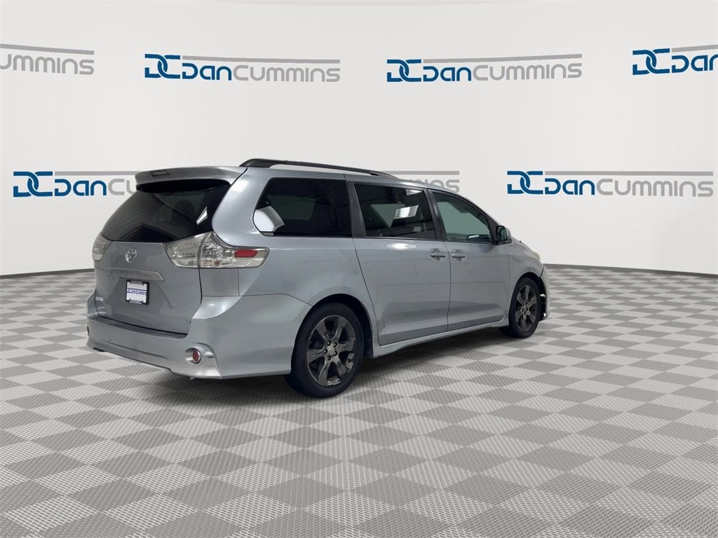 2011 Toyota Sienna SE