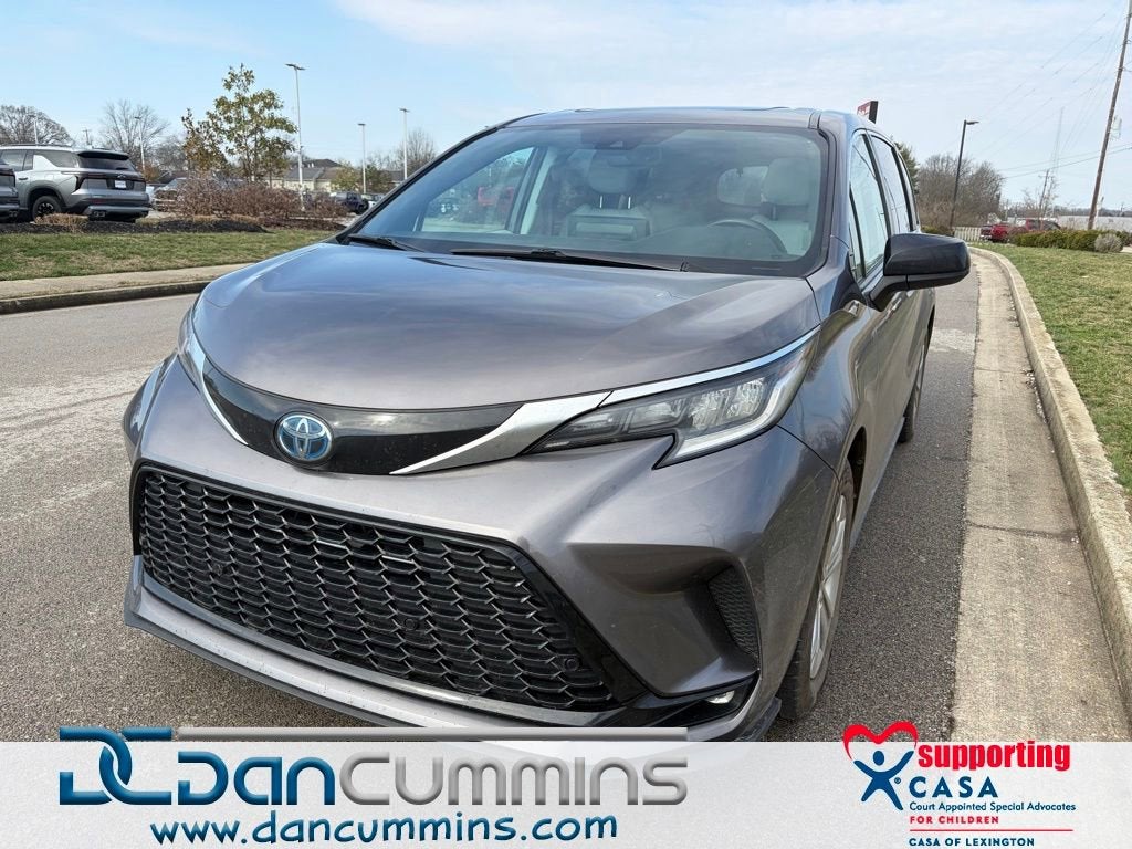 2022 Toyota Sienna XSE