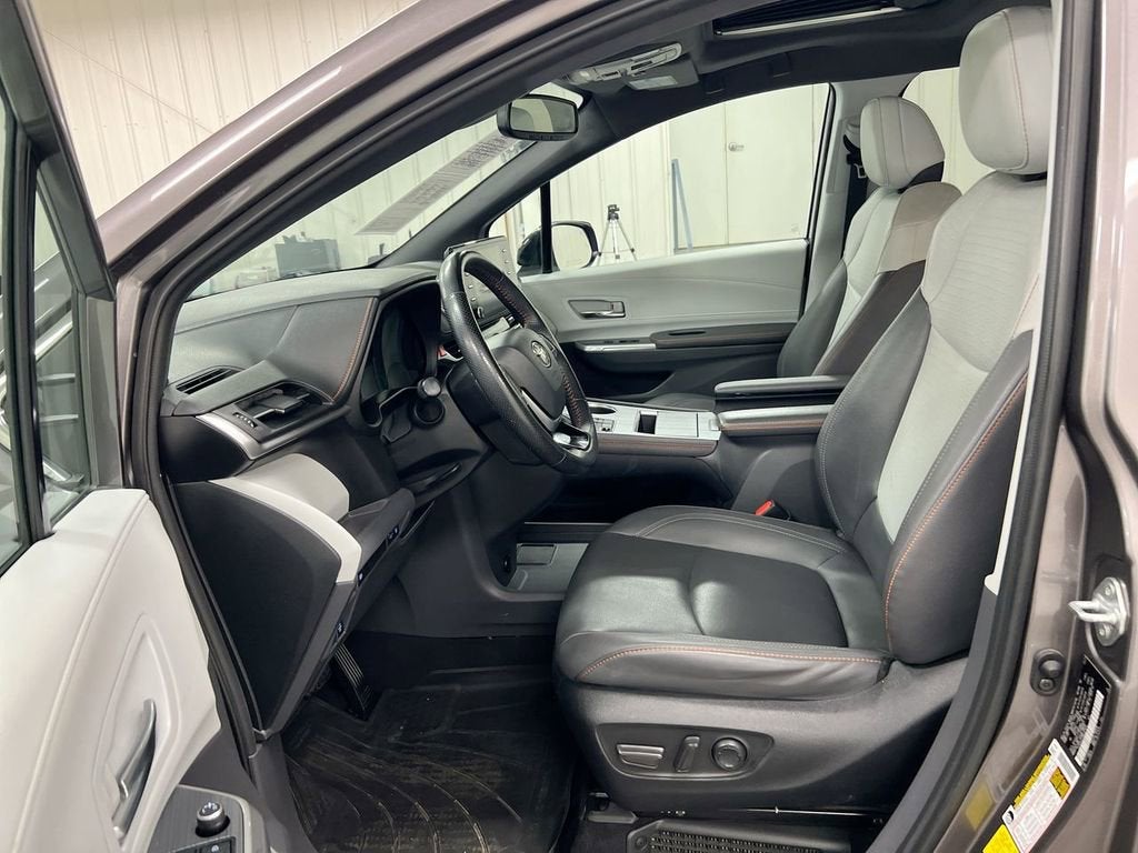 2022 Toyota Sienna XSE