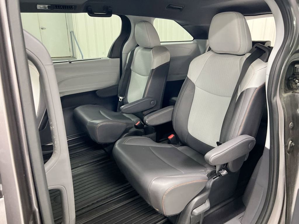 2022 Toyota Sienna XSE