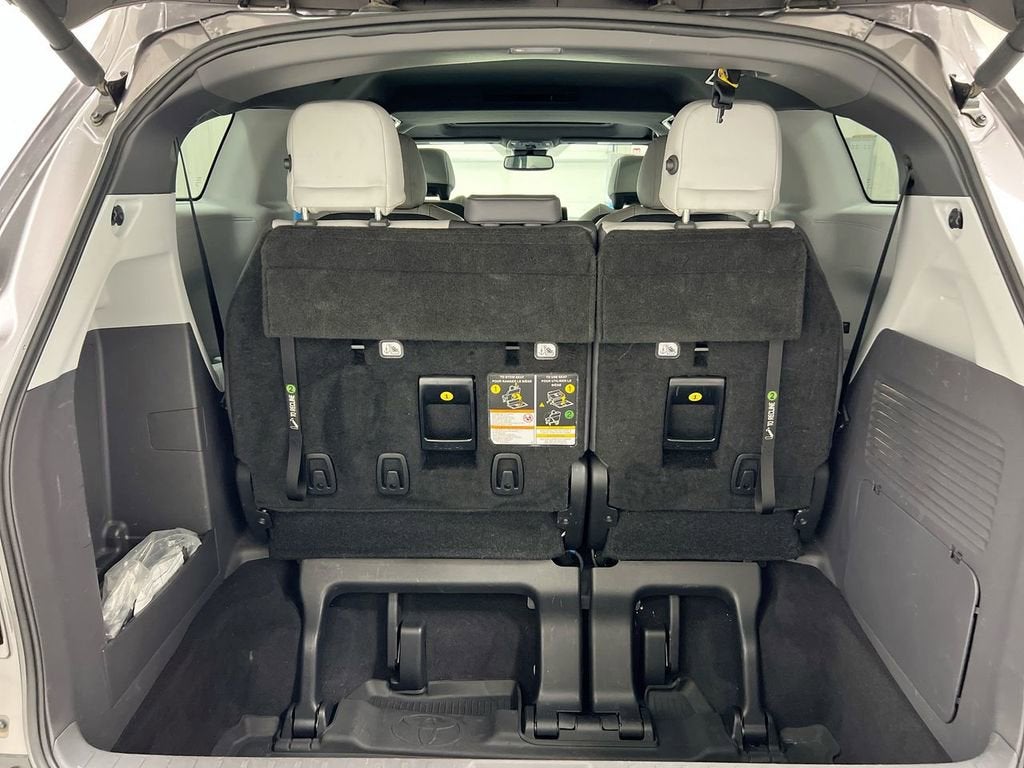 2022 Toyota Sienna XSE