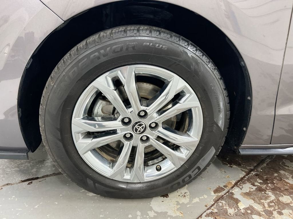 2022 Toyota Sienna XSE