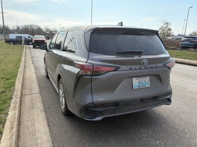2022 Toyota Sienna XSE