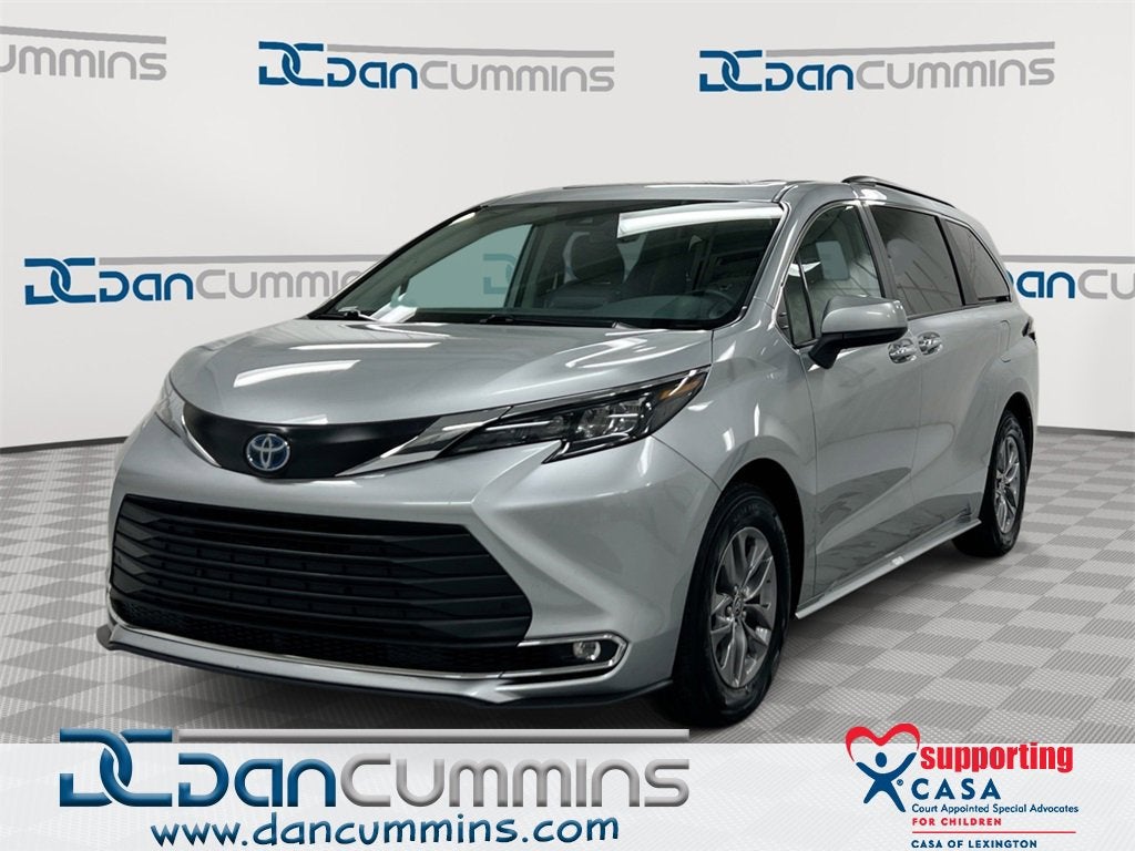 2024 Toyota Sienna XLE