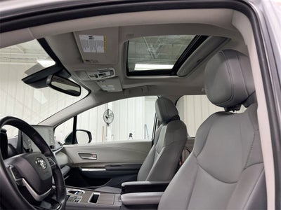 2024 Toyota Sienna XLE