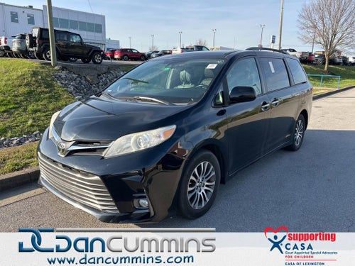 2019 Toyota Sienna XLE Auto Access Seat