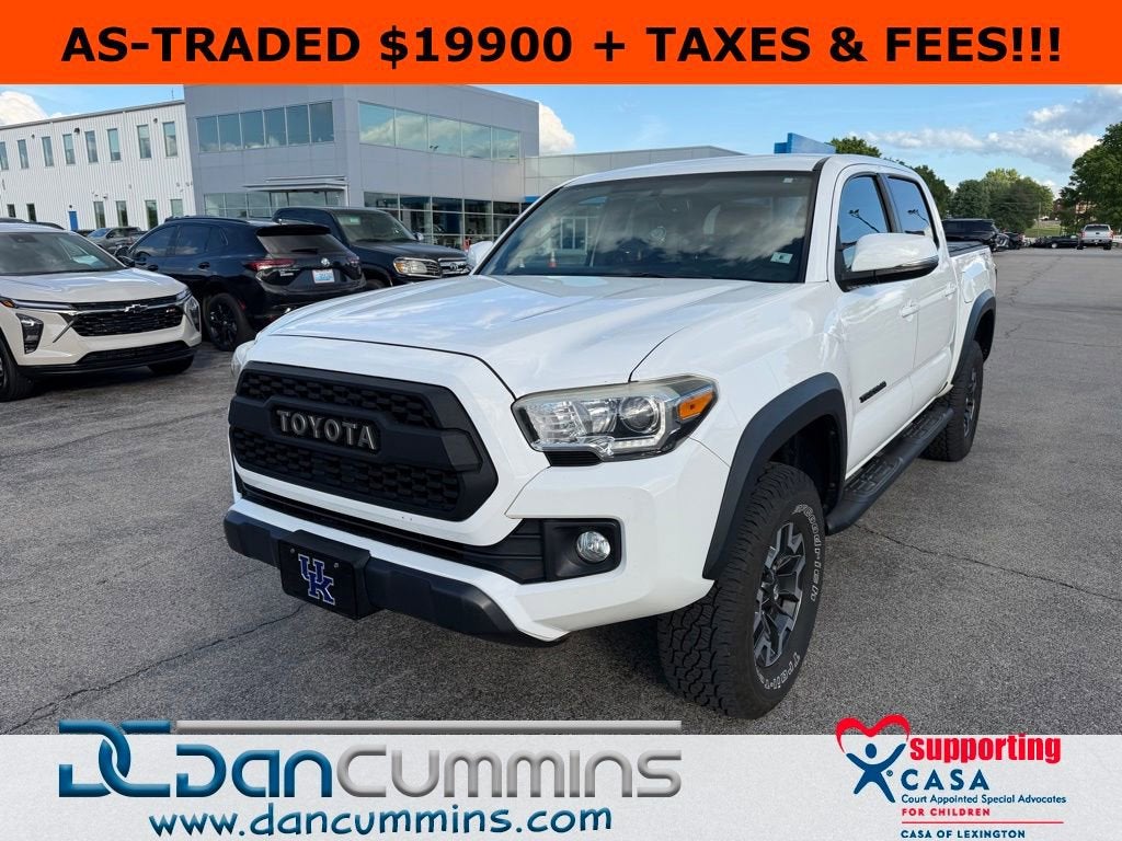 2016 Toyota Tacoma SR