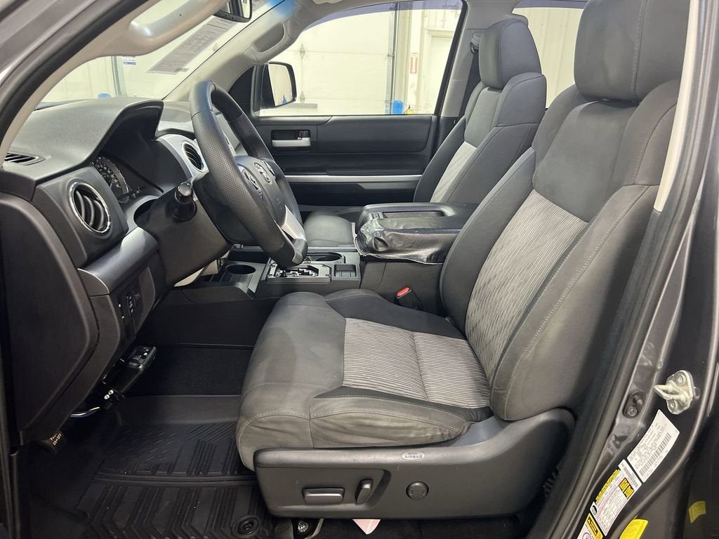 2014 Toyota Tundra 4WD Truck SR