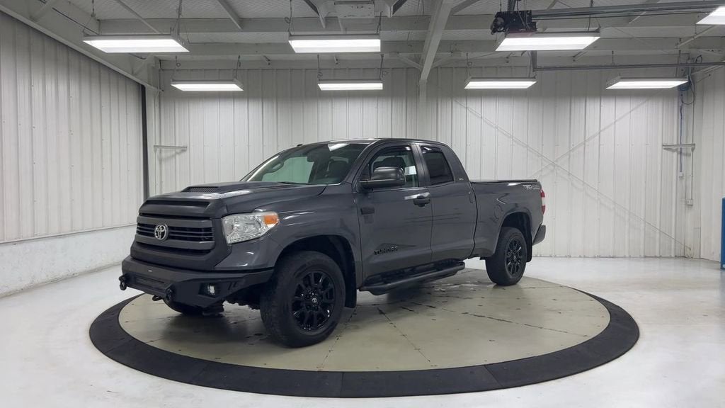 2014 Toyota Tundra 4WD Truck SR
