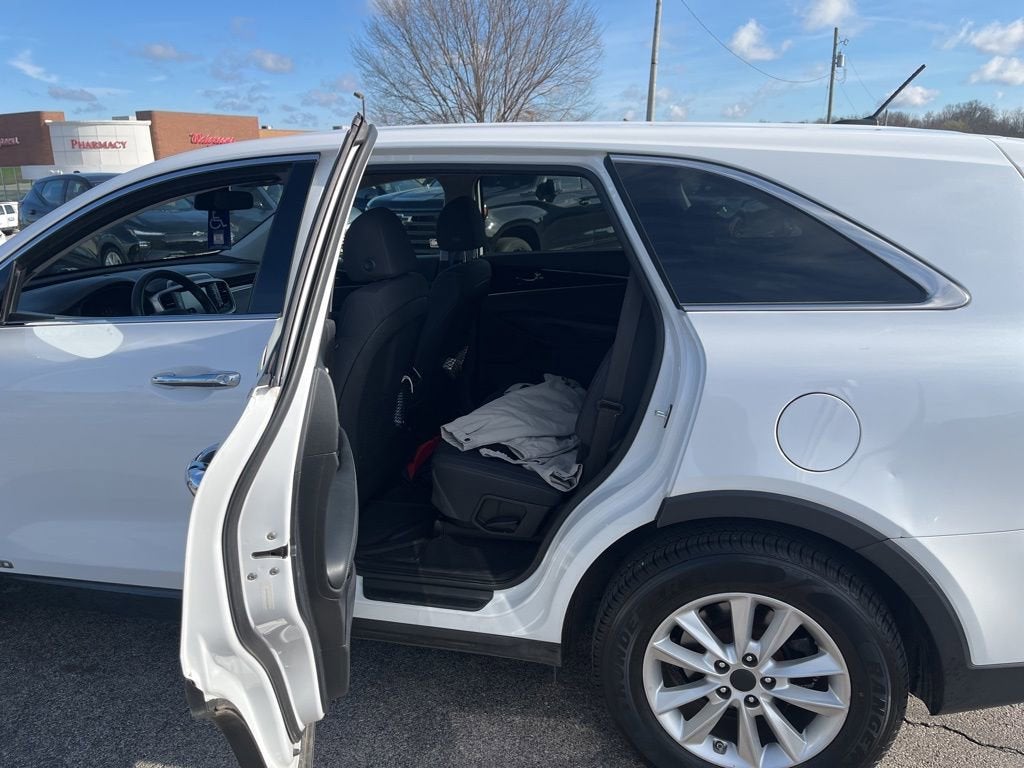 2019 Kia Sorento LX V6