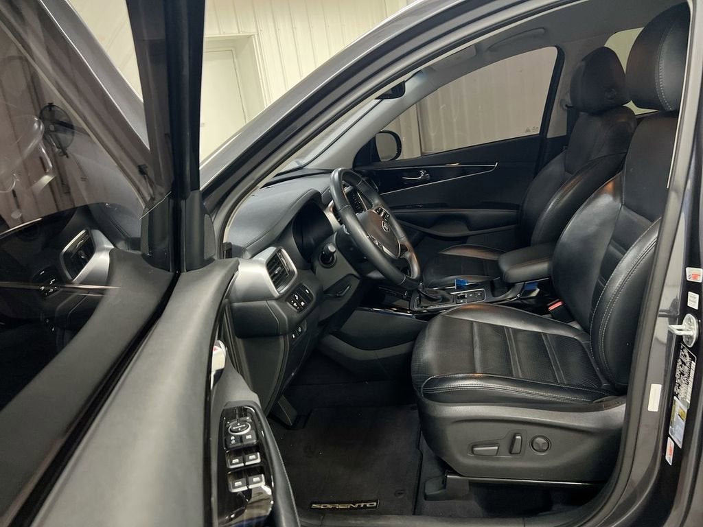 2019 Kia Sorento EX V6