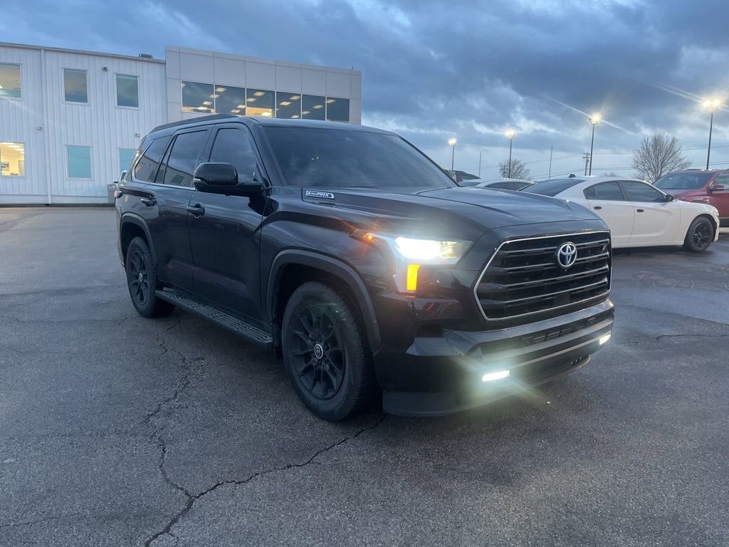 2024 Toyota Sequoia SR5