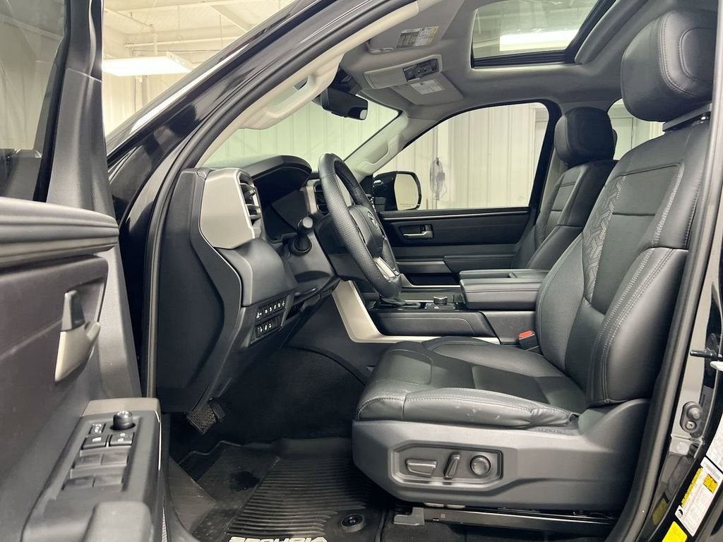 2024 Toyota Sequoia SR5