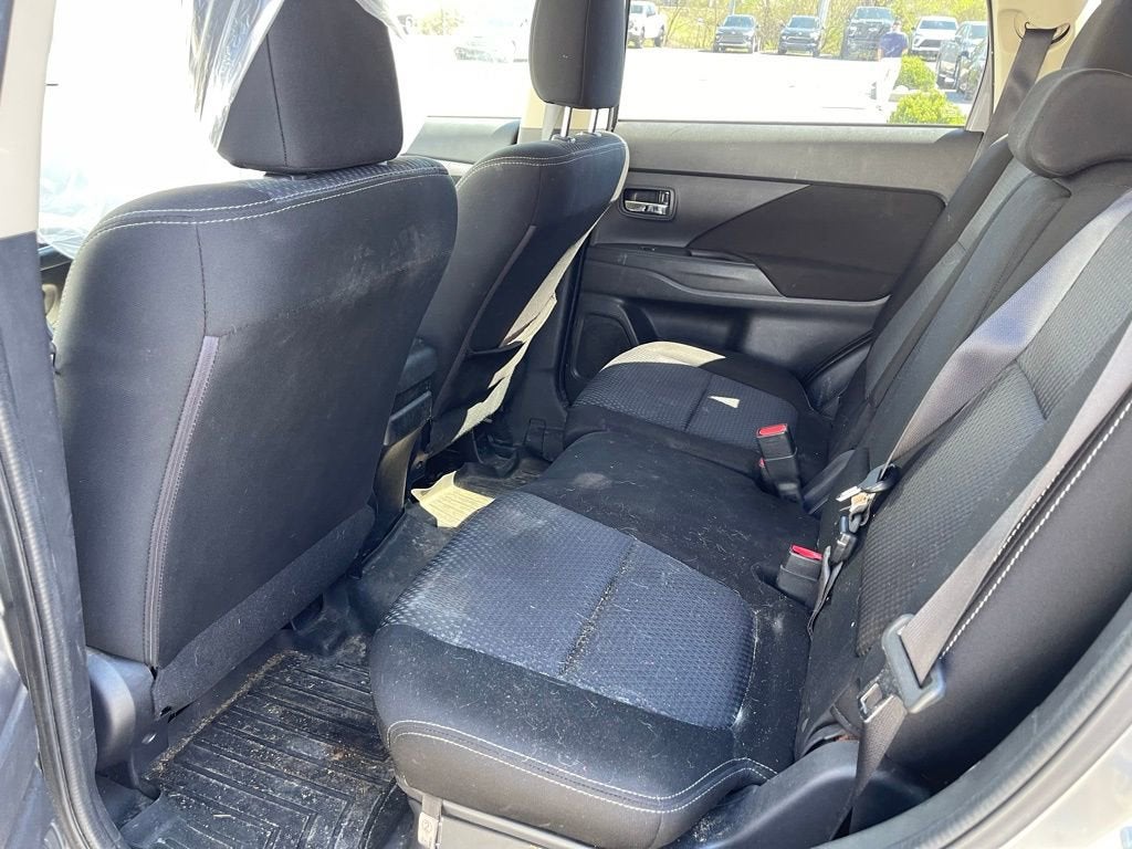 2016 Mitsubishi Outlander SE