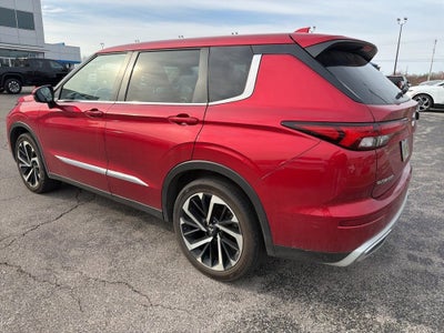 2022 Mitsubishi Outlander SE