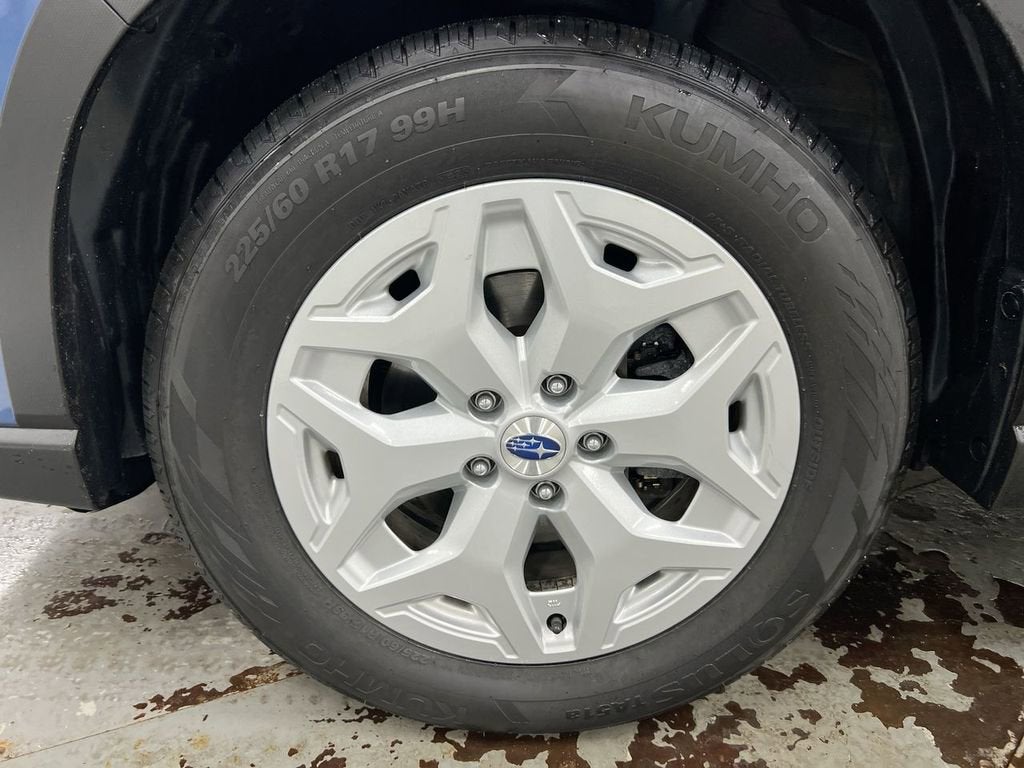 2023 Subaru Forester Base