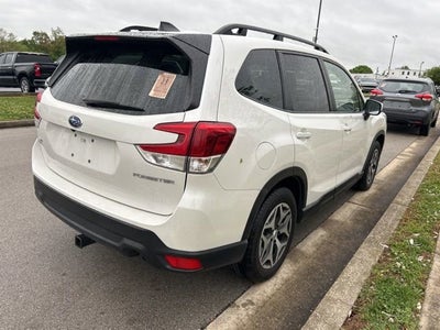 2024 Subaru Forester Premium