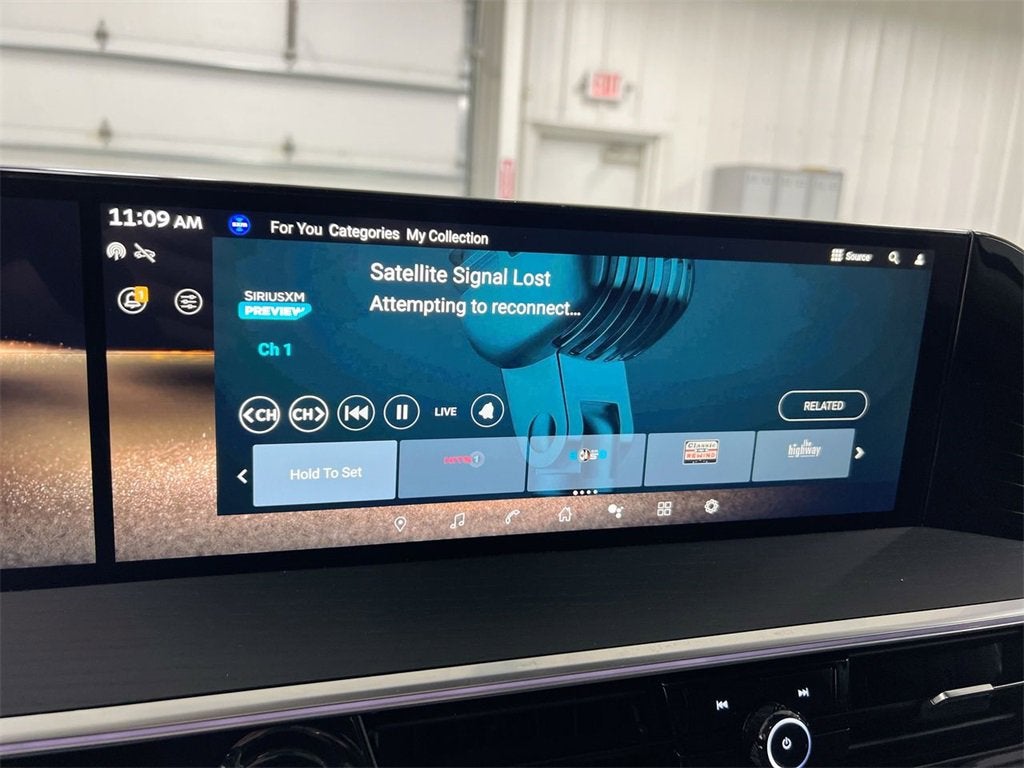 2025 INFINITI QX80 SENSORY