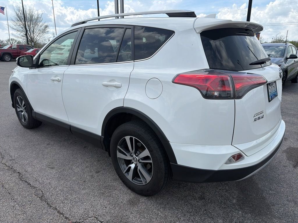 2017 Toyota RAV4 XLE