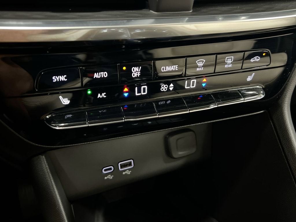 2024 Buick Encore GX Avenir