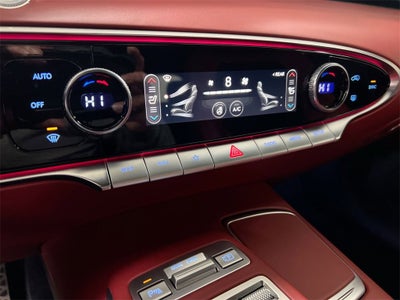 2023 Genesis GV70 2.5T