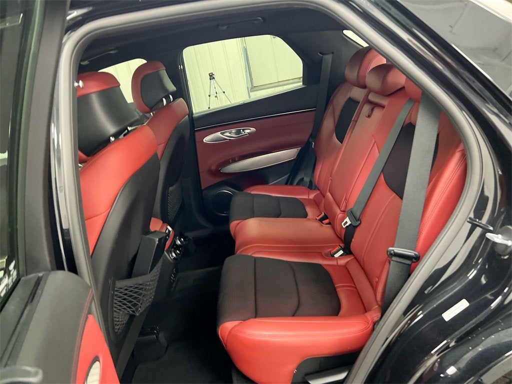 2023 Genesis GV70 2.5T