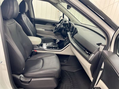 2023 Kia Carnival LX