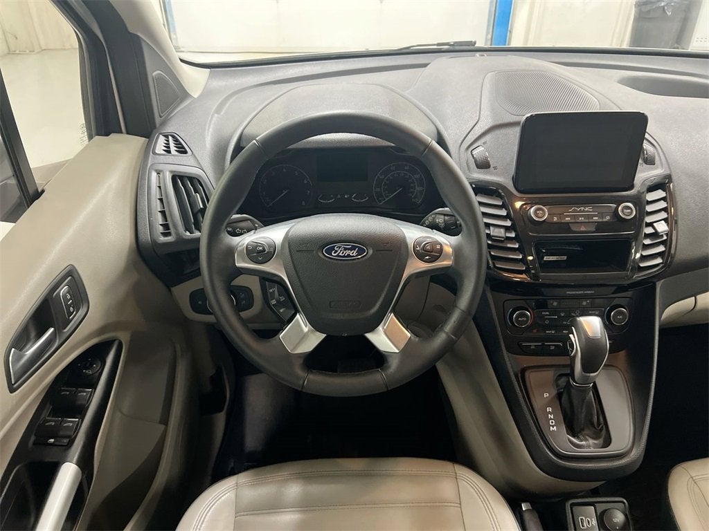 2023 Ford Transit Connect Wagon Titanium