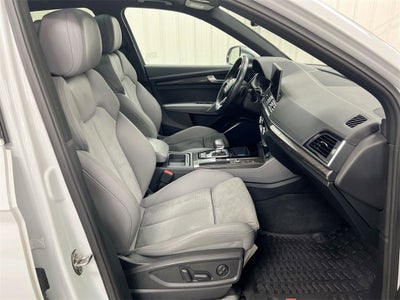 2022 Audi SQ5 Premium Plus