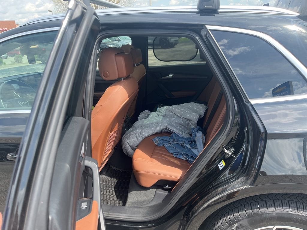 2022 Audi Q5 S line Premium Plus