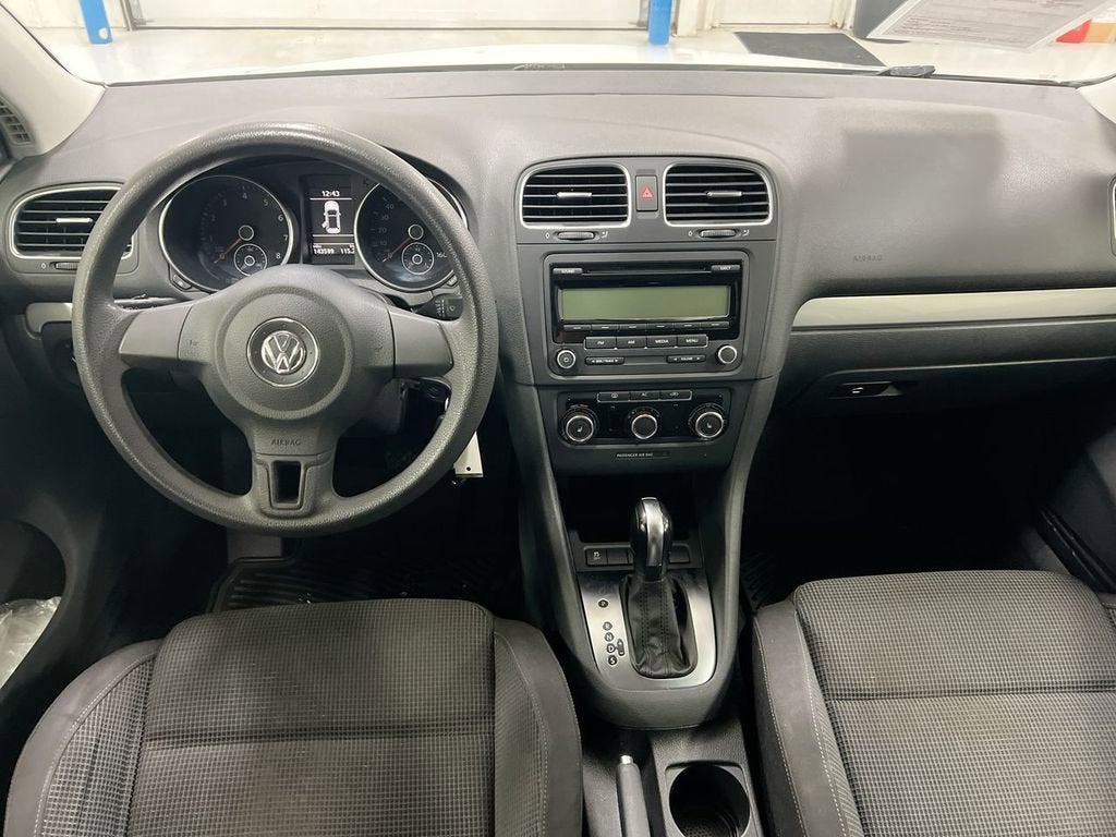 2011 Volkswagen Golf Base