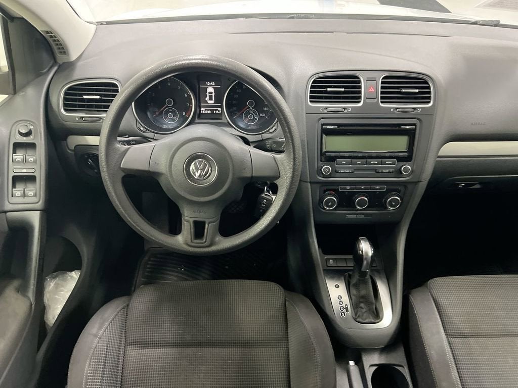 2011 Volkswagen Golf Base