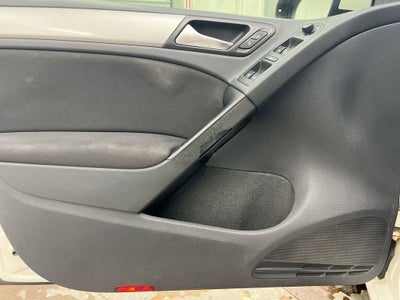 2011 Volkswagen Golf Base
