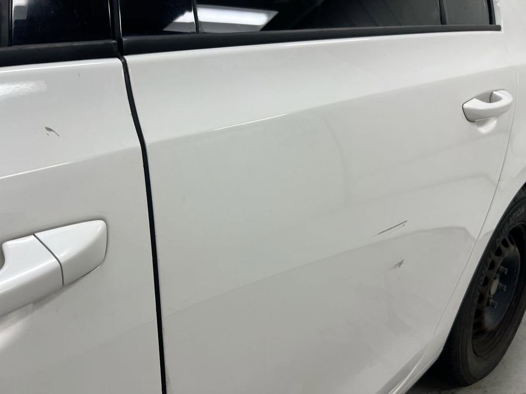 2011 Volkswagen Golf Base
