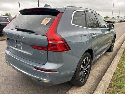 2023 Volvo XC60 Plus Bright Theme