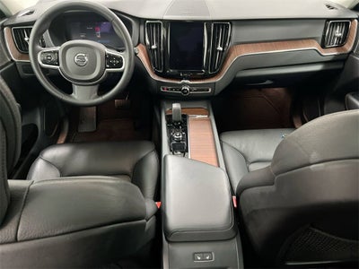 2024 Volvo XC60 Plus Dark Theme