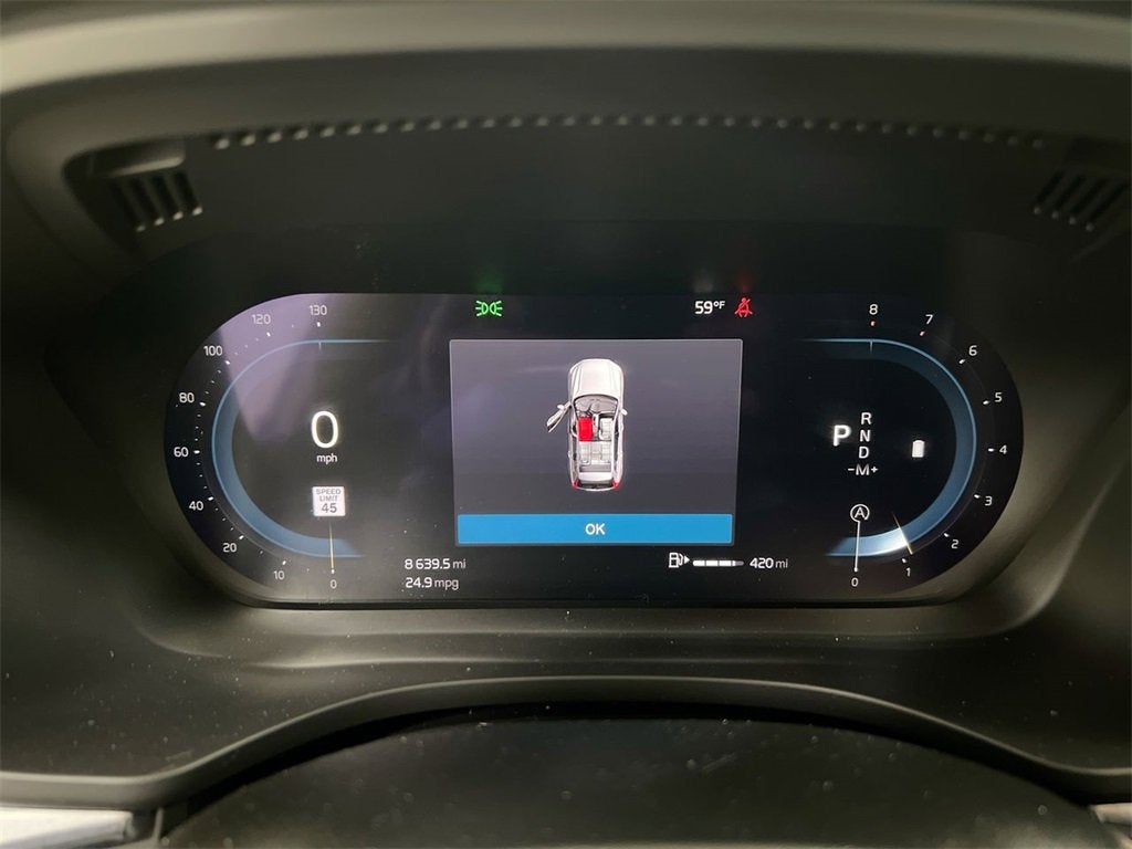 2024 Volvo XC60 Plus Dark Theme