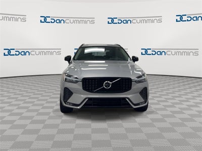 2024 Volvo XC60 Plus Dark Theme