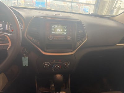 2015 Jeep Cherokee Sport