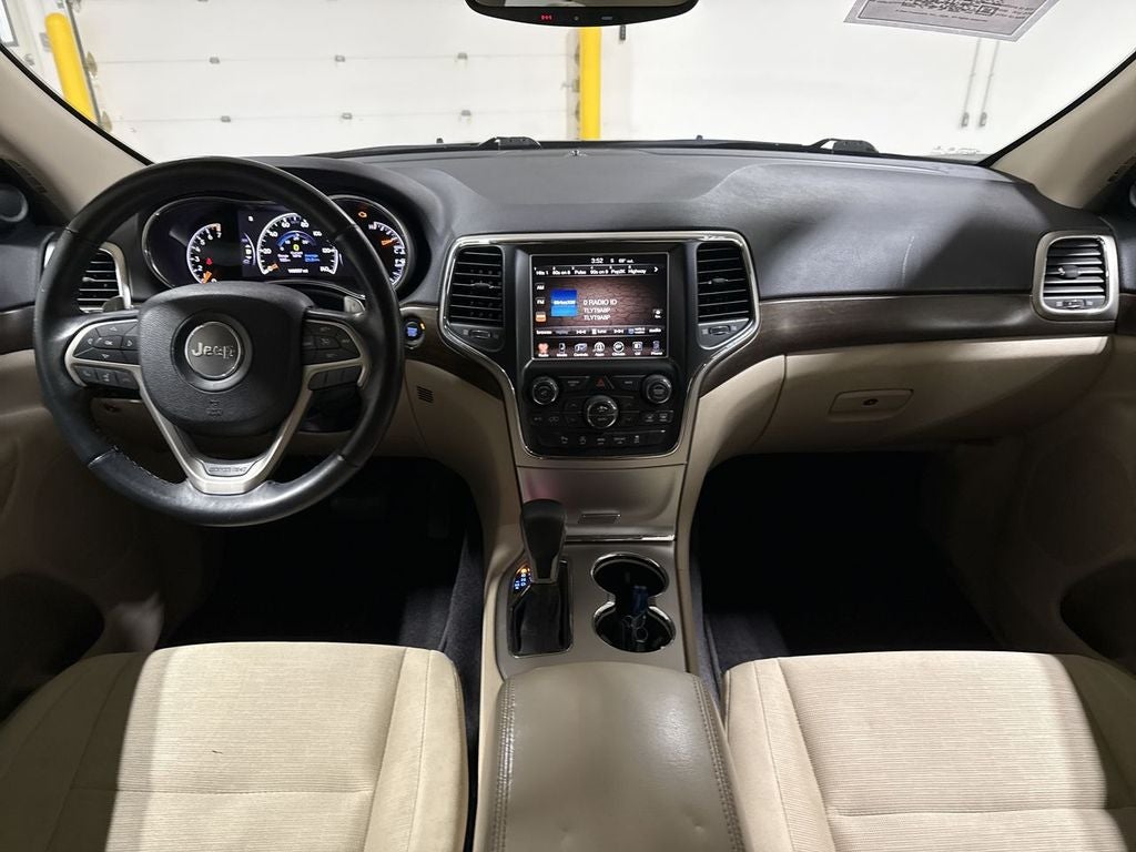 2017 Jeep Grand Cherokee Laredo